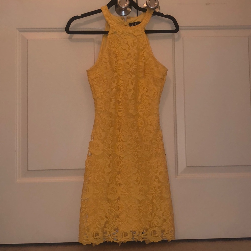Lulus bodycon lace dress